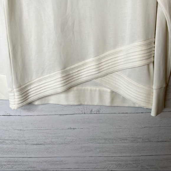 Athleta asymmetrical white sweater size M - Picture 2 of 7